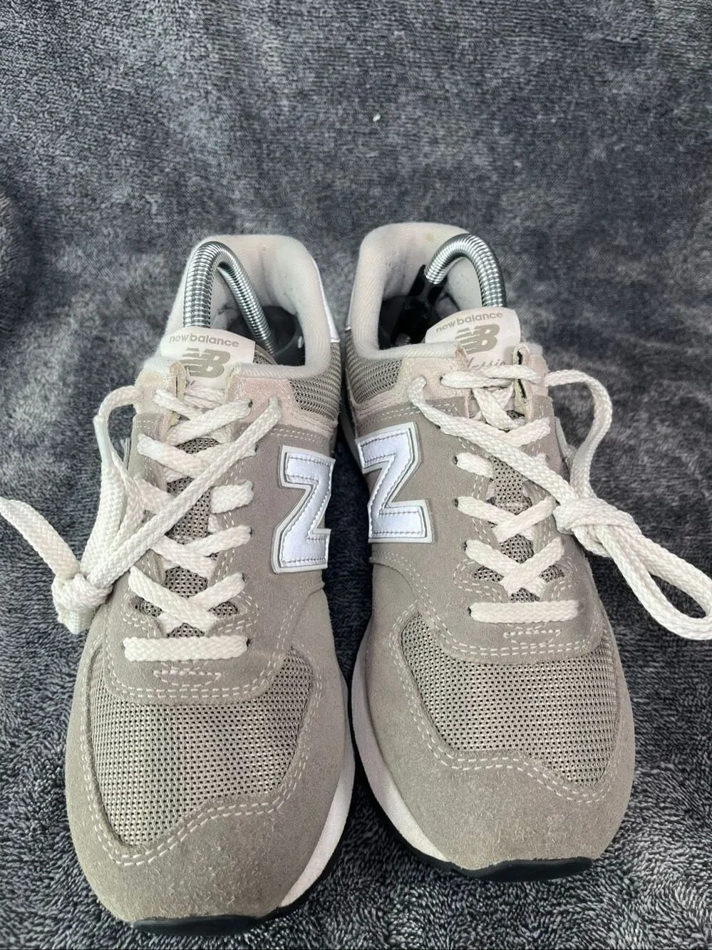 New Balance 574 Classic Core Grey White Women's Size US 8 (B) WL574EG